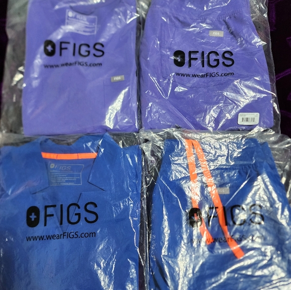 Figs Scrubs - Picture 6 of 8
